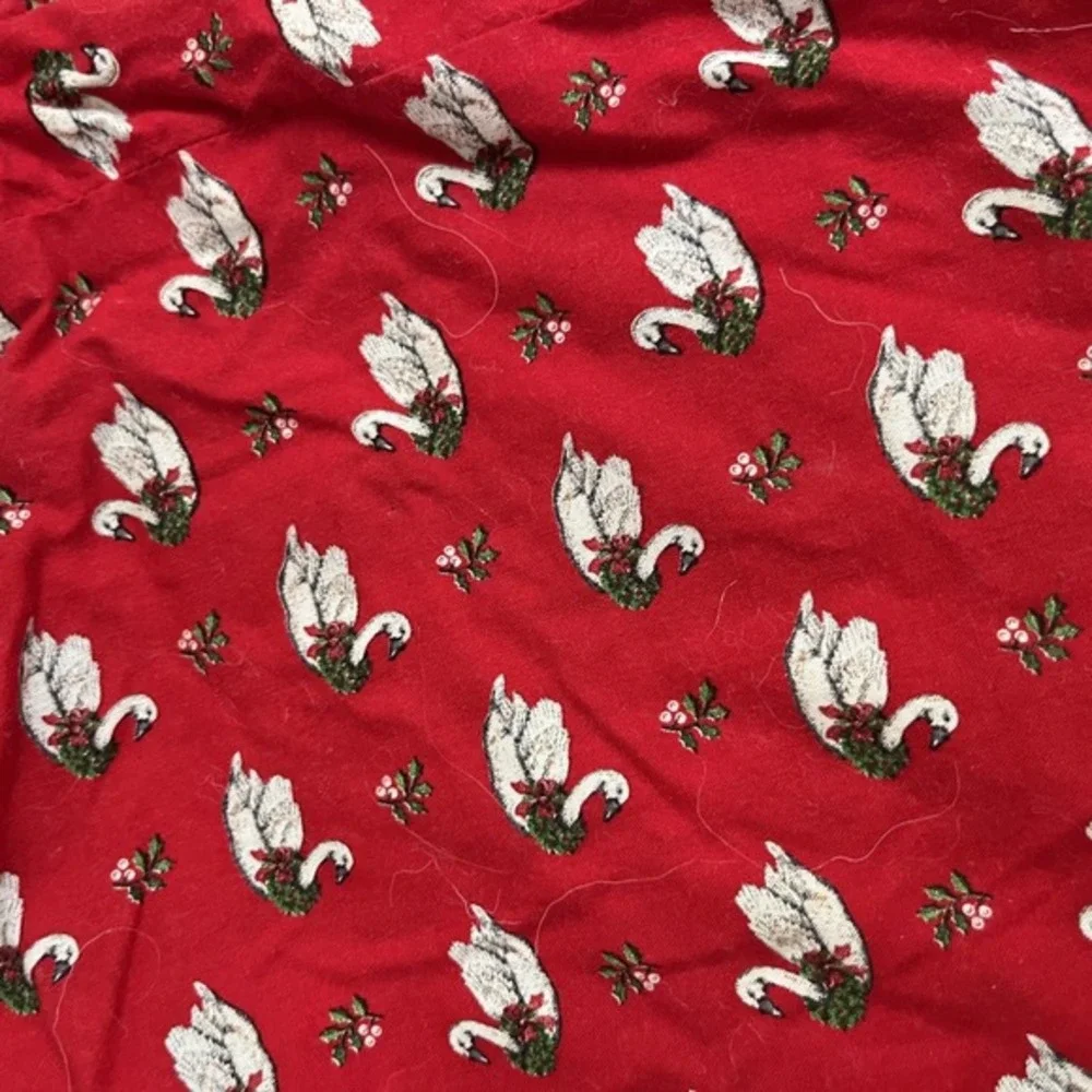 VTG Handmade Quilted Christmas Tree Skirt Patchwork REVERSIBLE‎